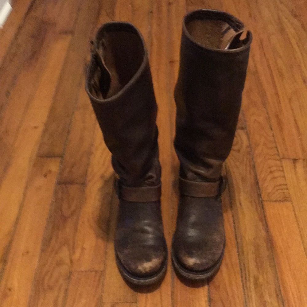 Frye distressed boots size 6